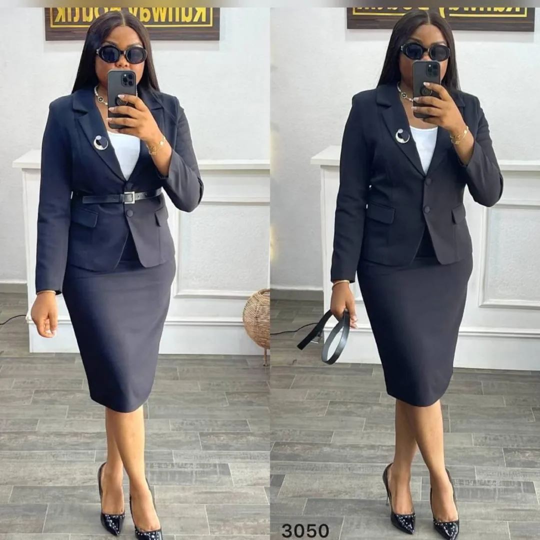 Tailleur Jupe Noir Classique – Business Lady