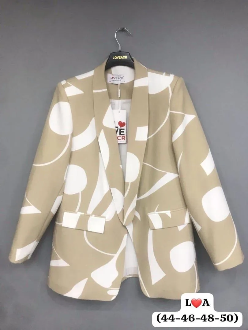 Blazer Beige Graphique – Modern Chic Collection